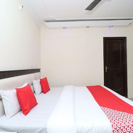 Oyo 37721 Hotel Kings Pathānkot Zewnętrze zdjęcie