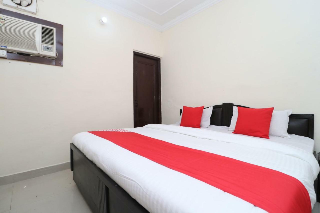 Oyo 37721 Hotel Kings Pathānkot Zewnętrze zdjęcie