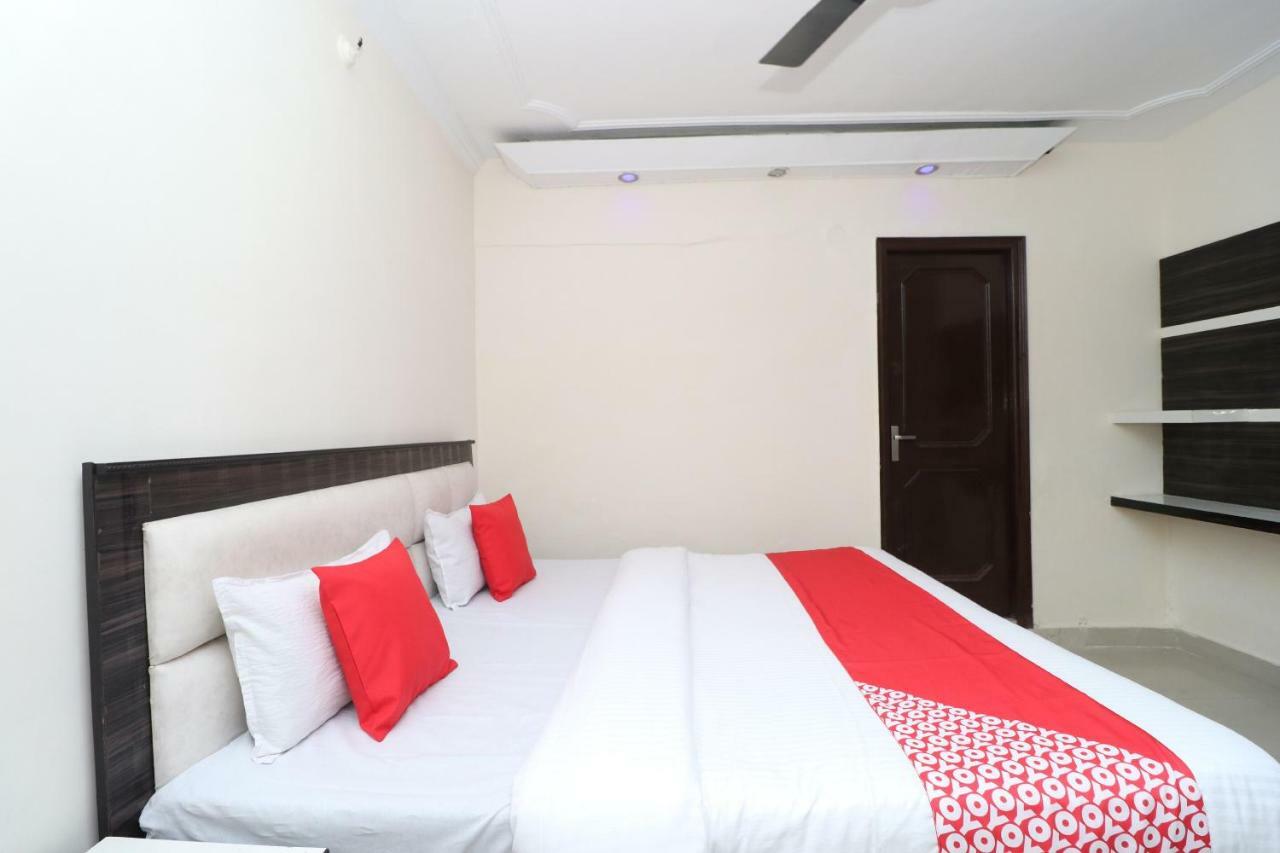 Oyo 37721 Hotel Kings Pathānkot Zewnętrze zdjęcie