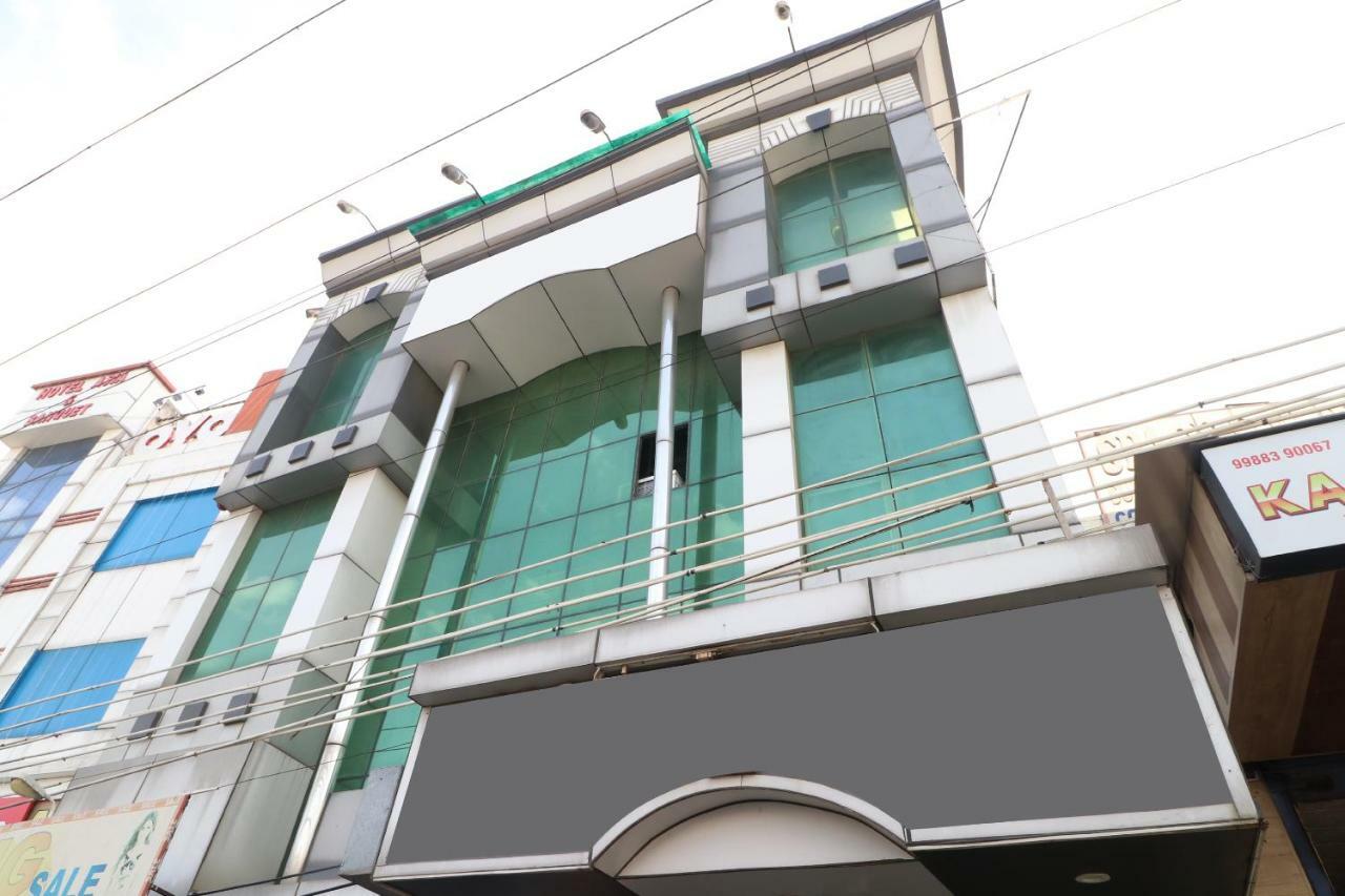 Oyo 37721 Hotel Kings Pathānkot Zewnętrze zdjęcie