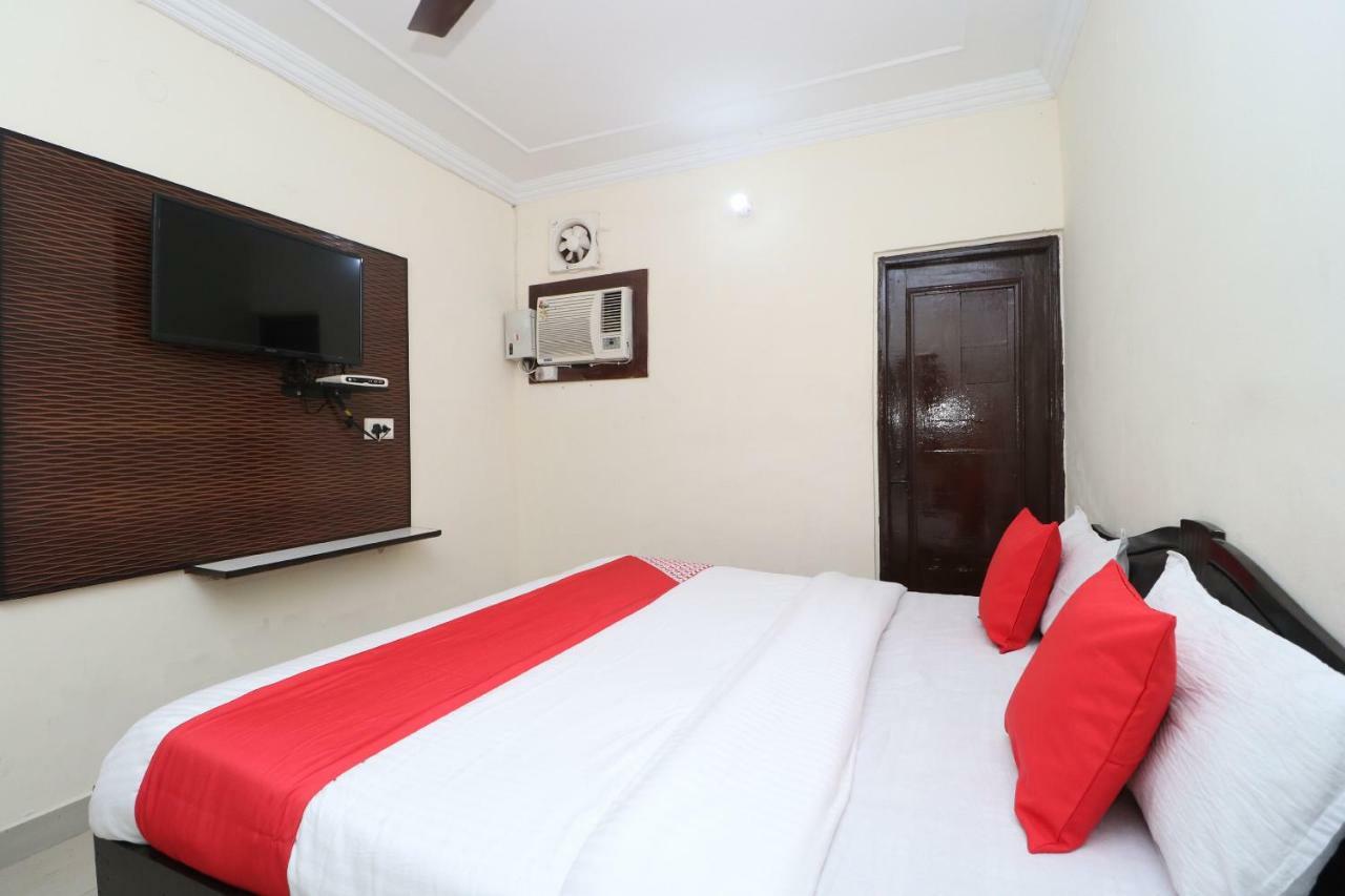 Oyo 37721 Hotel Kings Pathānkot Zewnętrze zdjęcie