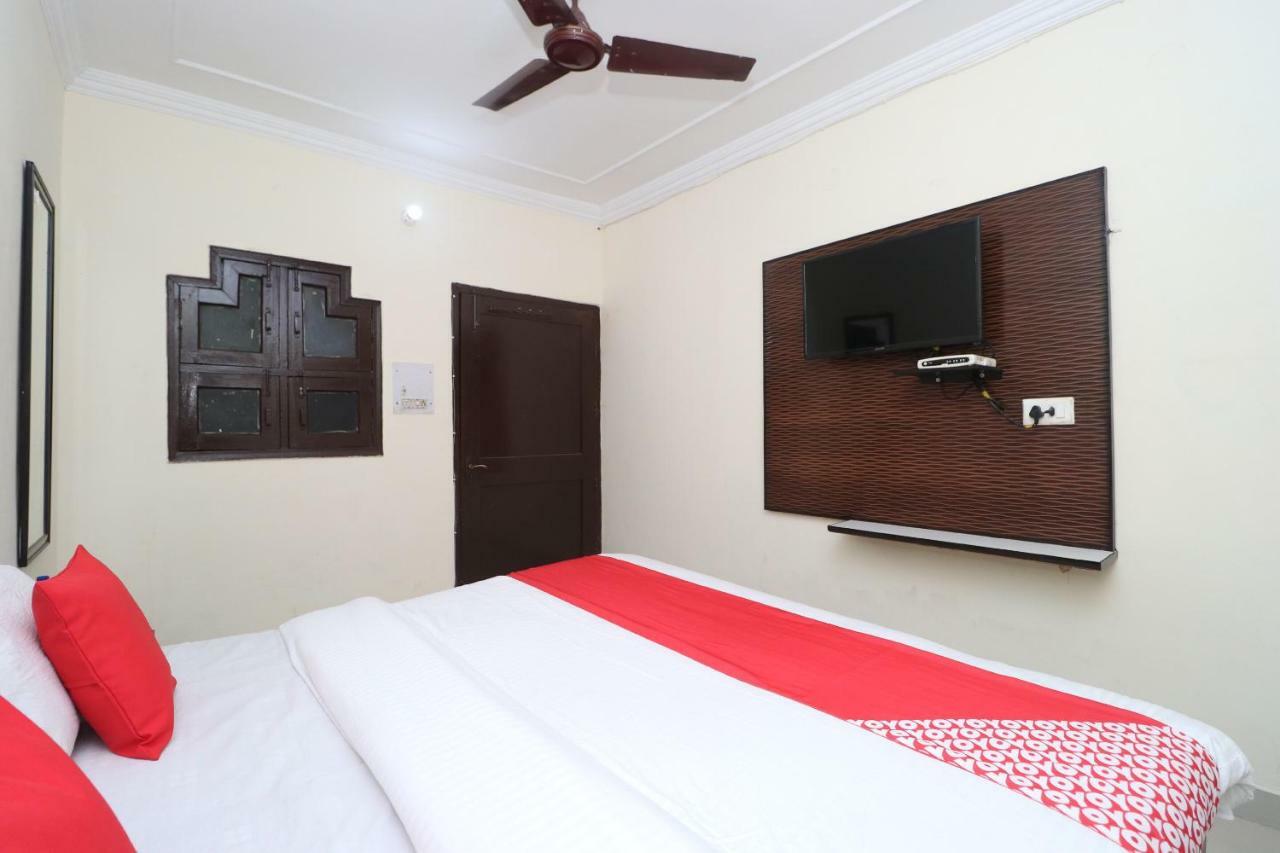 Oyo 37721 Hotel Kings Pathānkot Zewnętrze zdjęcie